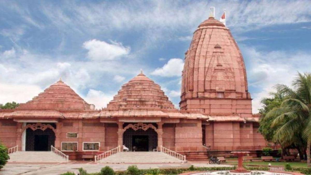 Ambika Niketan Temple Surat (Timings, History, Entry Fee, Images, Aarti, Location & Phone)  - Surat Tourism